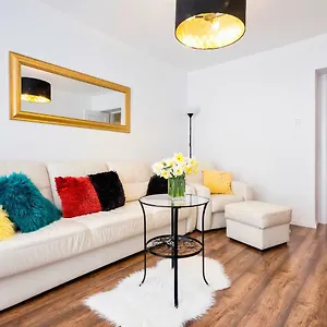 apartament-kolorowy.krakowhotelspoland.com/